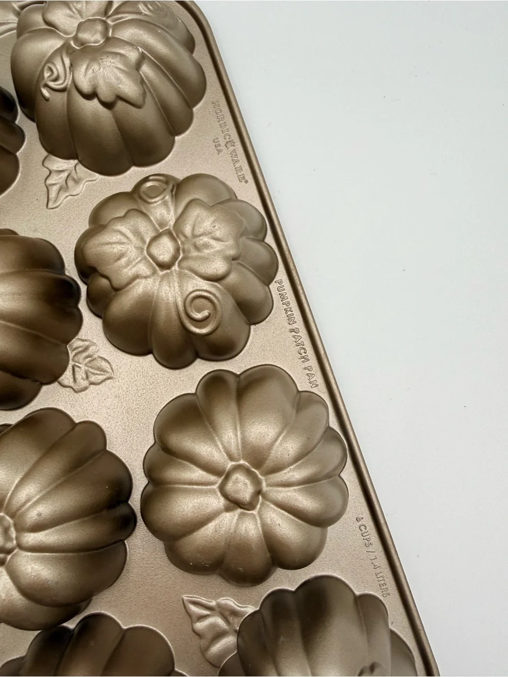 Nordic Ware Pumpkin Patch 12 Cup Cakelet Baking Pan